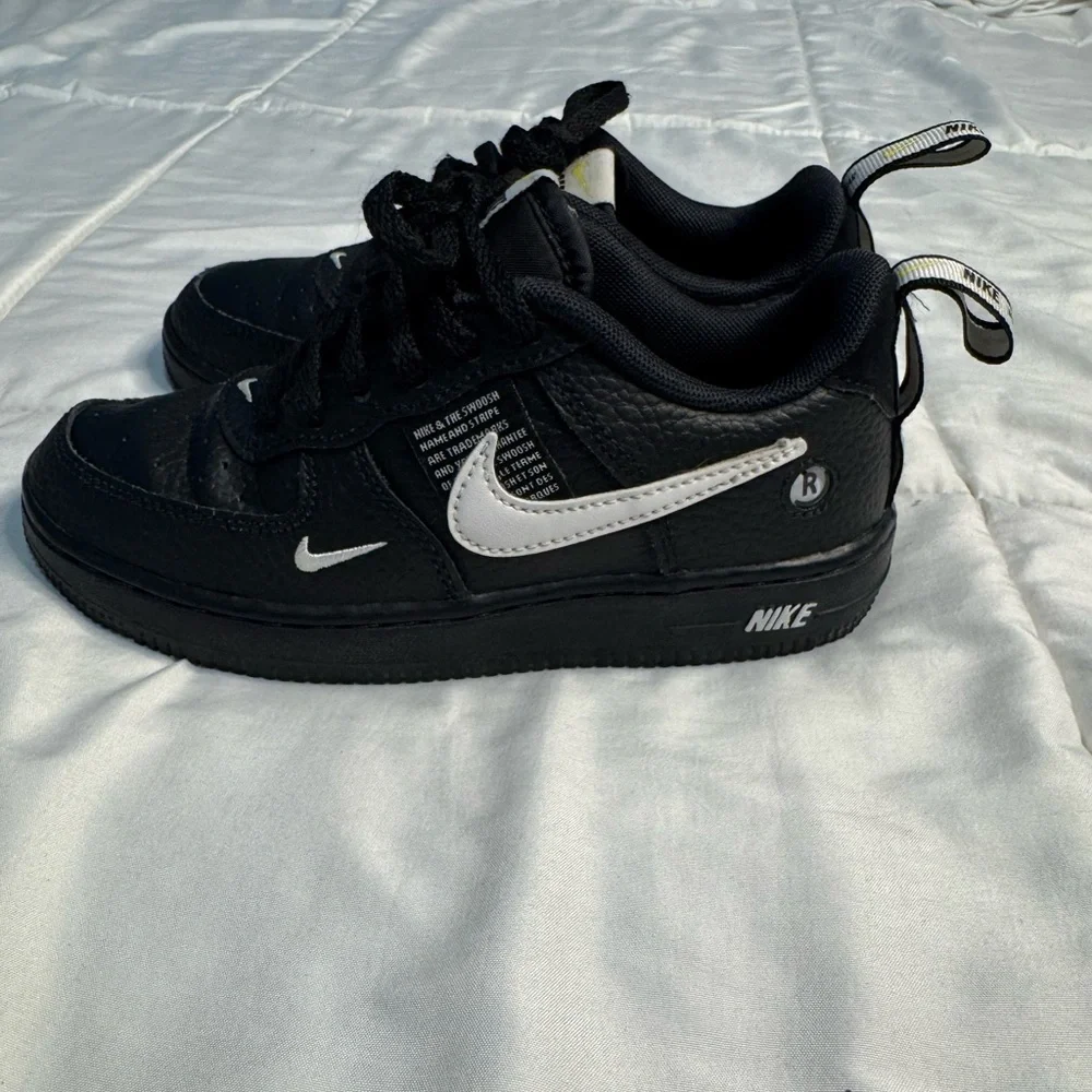 Nike Court Borough Low Black White Kids Size 13C AV4732-001